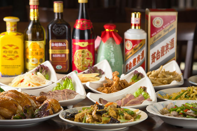 曜日別のサービスメニューや日替わりのランチもあり、こちらも必見です。